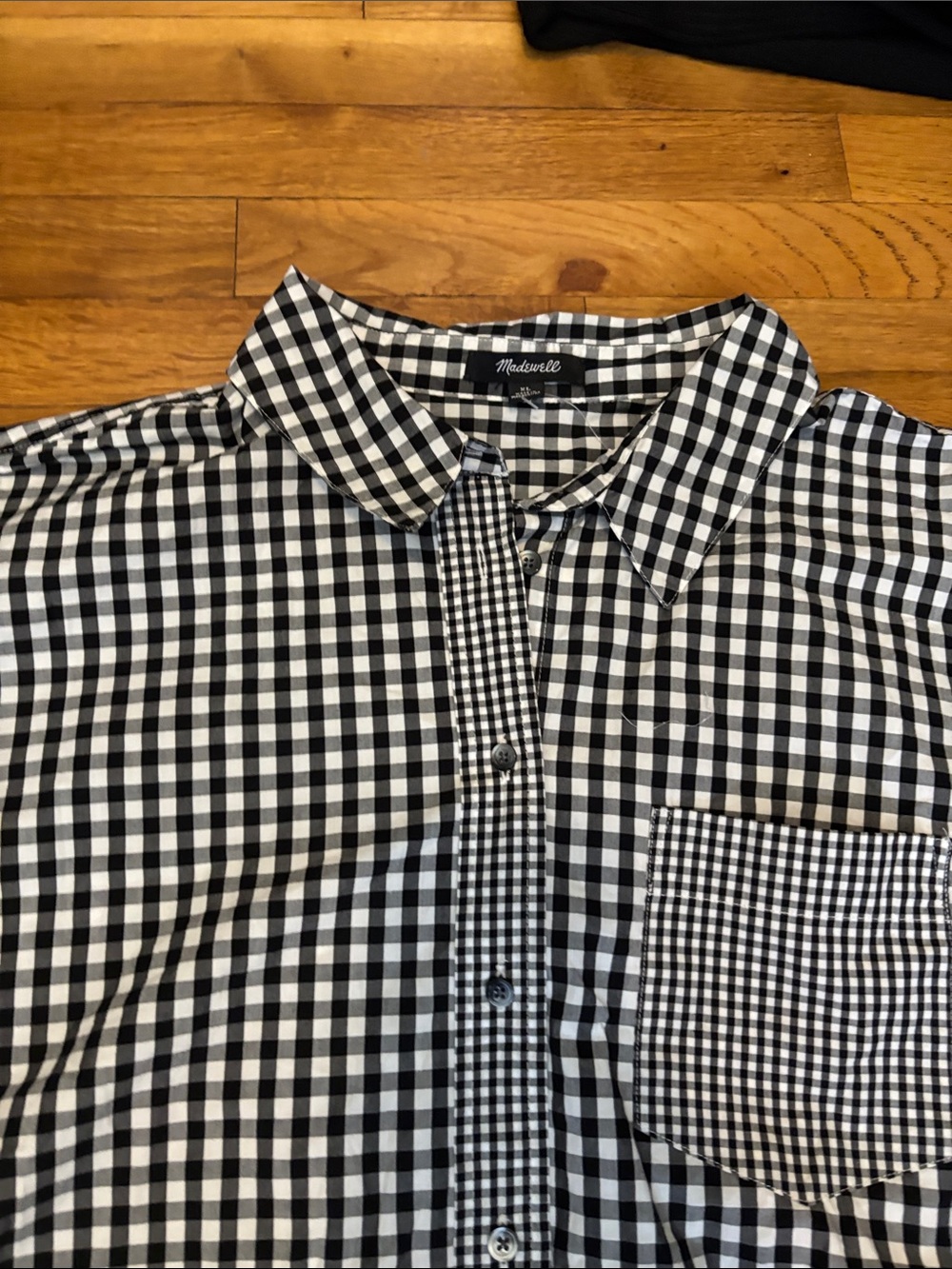 Men's Black & White Gingham Button-Up Shirt - Picture 4 of 9